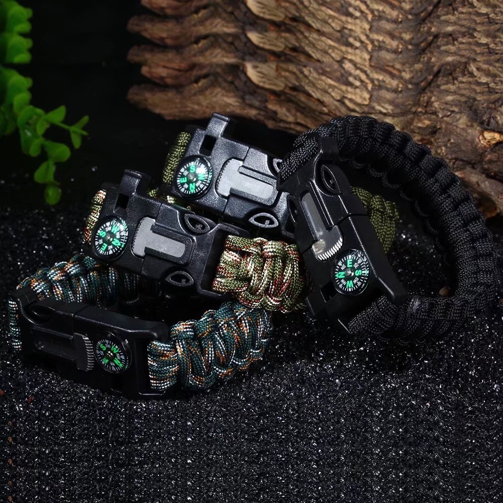 5 in 1 Outdoor Survival Paracord Bracelet